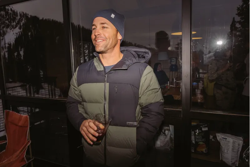 Artilect Mens High AF Down Stretch Parka Fossil / Black-9